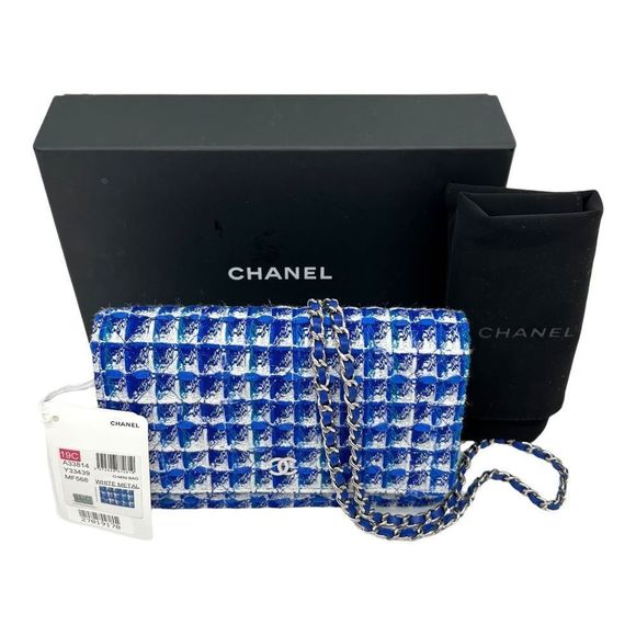 CHANEL Handbags - Chanel Charms Wallet on Chain Quilted Tweed NEW